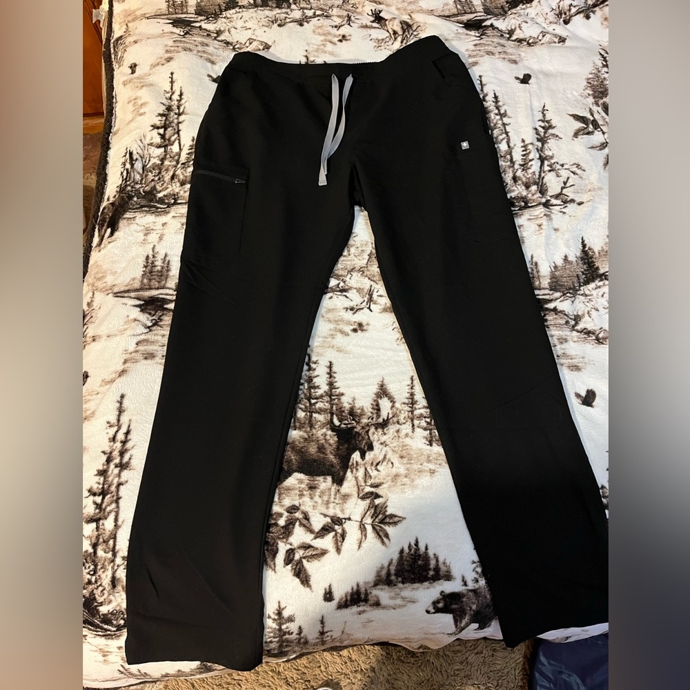 Black Large Tall Figs Yola Skinny Scrub Pants